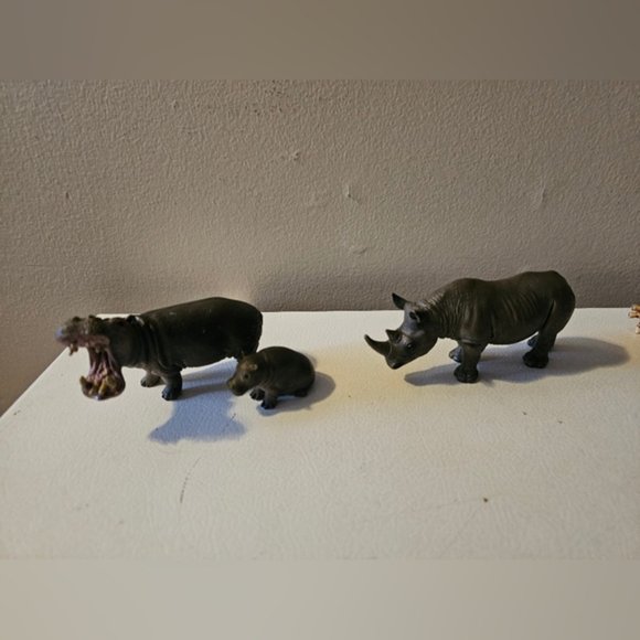 Schleich Safari Animals Set of 13 - Picture 4 of 6